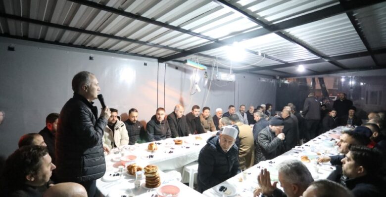 BEREKET SOFRASI MEVLANA CAMİİNDE KURULDU