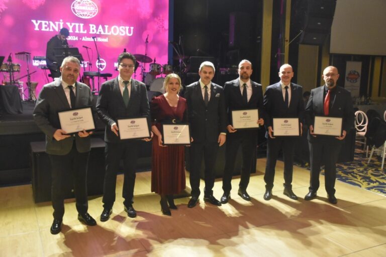 GESİAD YENİ YILA YENİ ÜYELERİ İLE GİRDİ