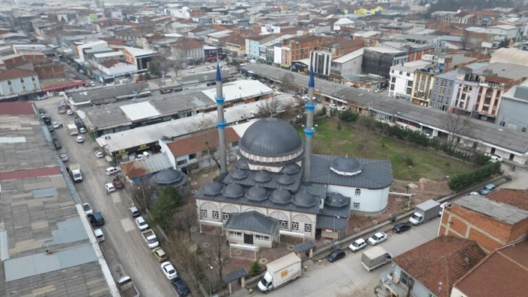 İNEGÖL BELEDİYESİ’NDEN ÇEYREK ASIRLIK KANDİL GELENEĞİNE KATKI