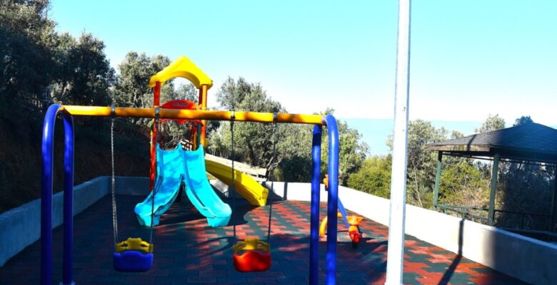 Gemlik’te Parklara Yoğun Bakım ve Onarım