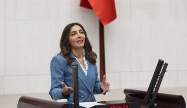 KAYIŞOĞLU; “KÜLTÜR VE SANATLA MEKÂN VE ZAMANI AŞABİLİRİZ”