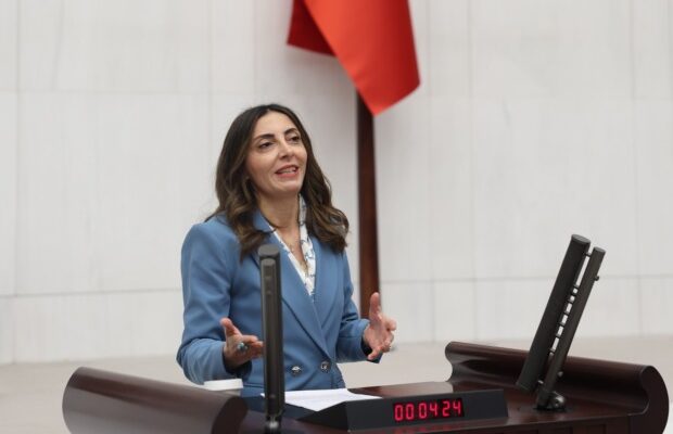 KAYIŞOĞLU; “KÜLTÜR VE SANATLA MEKÂN VE ZAMANI AŞABİLİRİZ”