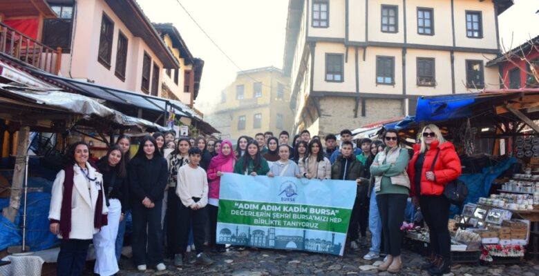 ‘ADIM ADIM KADİM BURSA’ GEZİLERİ BAŞLADI