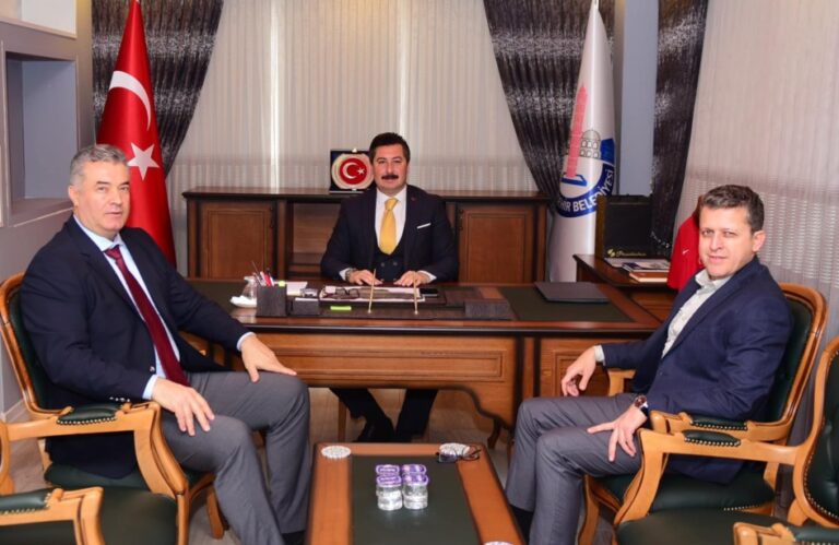 BAŞKAN ÖZEL: ‘GELİŞEN VE BÜYÜYEN YENİŞEHİR’E HAZIR OLUN’