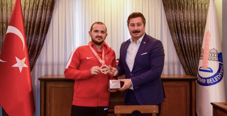 TÜRKİYE ŞAMPİYONU YENİŞEHİR’DEN