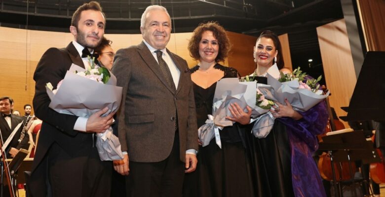 Yeni yıla özel muhteşem konser