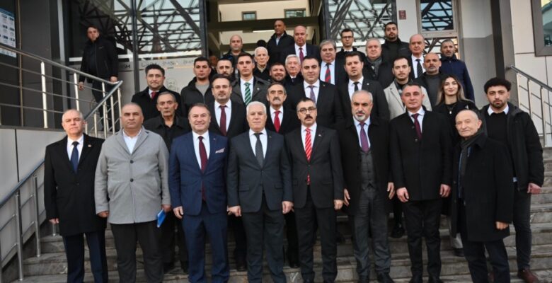 Başkan Bozbey, “İnegöl’deki hava kirliliğiyle ilgili topyekün çalışmaya ihtiyaç var”