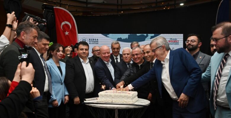 Başkan Bozbey, Çalışan Gazeteciler Günü’nde basın mensuplarıyla buluştu