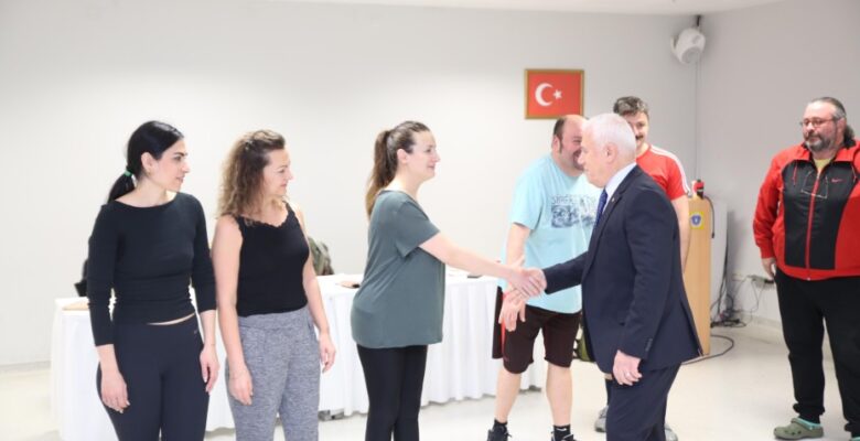 ‘Kısa Süren Saltanat’ seyirciyle buluşmak için gün sayıyor