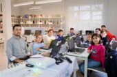 ROBOTİK KODLAMA İLE ÇOCUKLAR GELECEĞE HAZIRLANIYOR