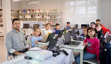 ROBOTİK KODLAMA İLE ÇOCUKLAR GELECEĞE HAZIRLANIYOR