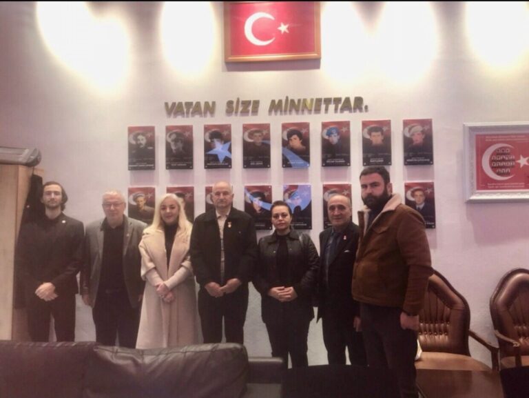 Zafer Gemlik’ten Şehit Aileleri ve Muharip Gaziler Derneğine Ziyaret