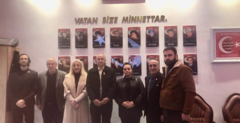 Zafer Gemlik’ten Şehit Aileleri ve Muharip Gaziler Derneğine Ziyaret