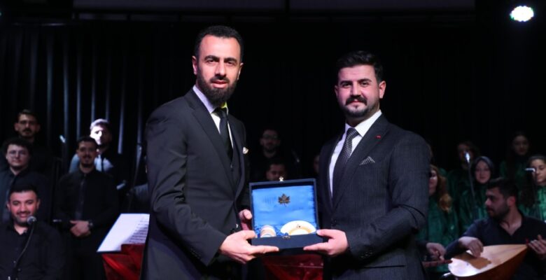 EGE RÜZGARI İNEGÖL’DE ESTİ; GENÇLİK KOROSU’NDAN MUHTEŞEM KONSER