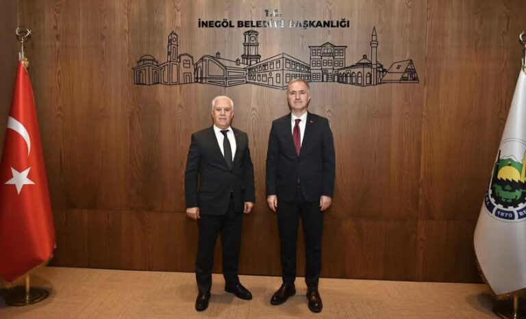 MUSTAFA BOZBEY’DEN BAŞKAN ALPER TABAN’A ZİYARET