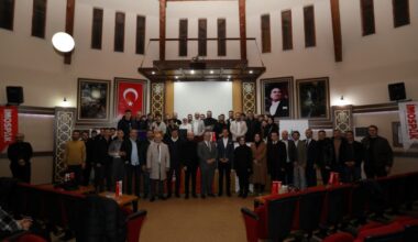 FUAR ÖNCESİ MOBİLYA PAZARLAMACILARINA EĞİTİM