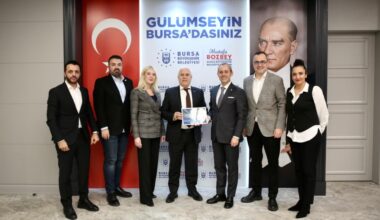 TÜRKİYE’NİN YAPAY ZEKA VİZYONU BURSA’DA ŞEKİLLENİYOR 
