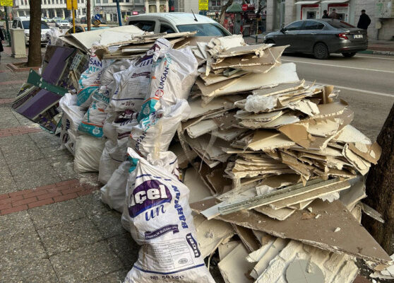 Kaçak hafriyat dökenlere 2 milyon lira ceza kesildi