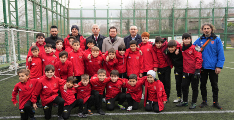 Başkan Aydın’dan Hüdavendigar Dikkaldırım Osmangazi SK’ya ziyaret