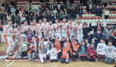 Has Halı Gemlik Basketbol lidere 103 sayı attı.