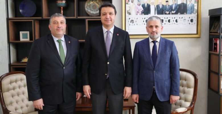 SAADET PARTİSİ BURSA İL BAŞKANLIĞINDA BAYRAK DEĞİŞİMİ