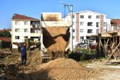 Gemlik Belediyesi’nden Eşref Dinçer Mahallesi’ne Yeni Yol Çalışması