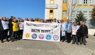 Eğitim Sen Bu Kez Kestel’den “Artık Yeter Öğretmenime Dokunma!” dedi