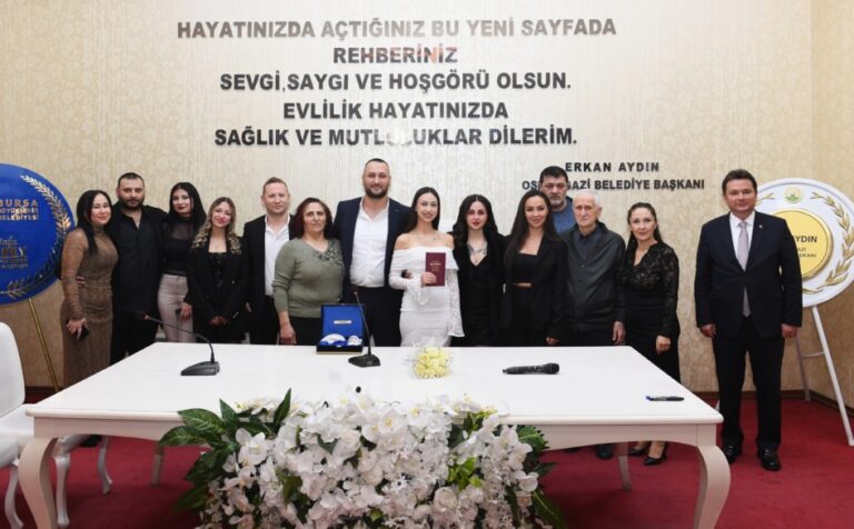 Nikahı kıyılacak çifte Başkan Aydın’dan Sevgililer Günü  sürprizi