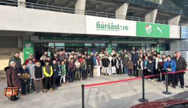 Öğrenciler, üretimi yerinde inceledi