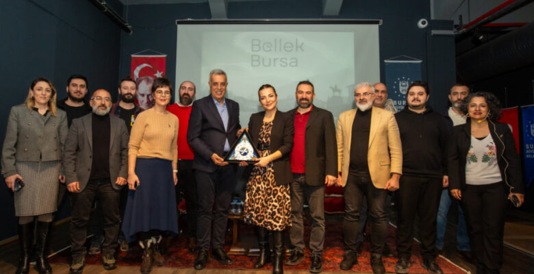 Bursa Bellek Kent Söyleşilerinin Konuğu Burcu Kara oldu
