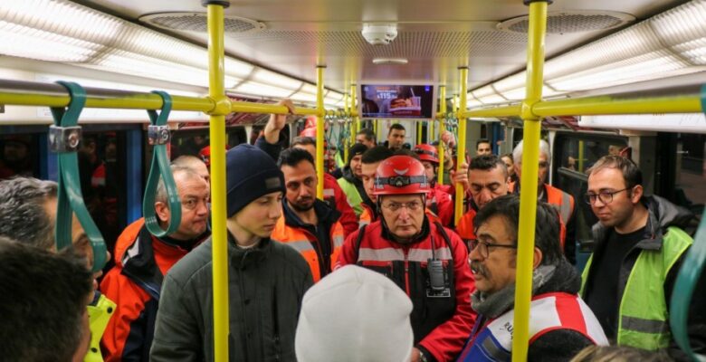 Büyükşehir’den BursaRay hattında yangın tatbikatı