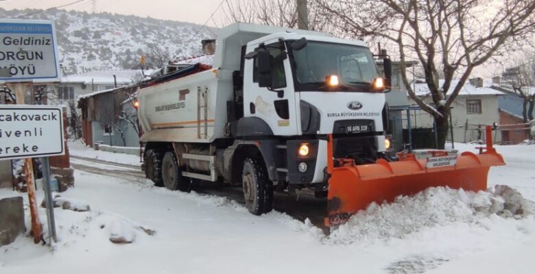 Büyükşehir karla mücadeleye hazır