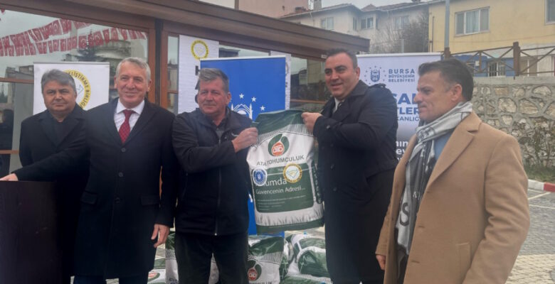 Büyükşehir’den çiftçiye tohum desteği