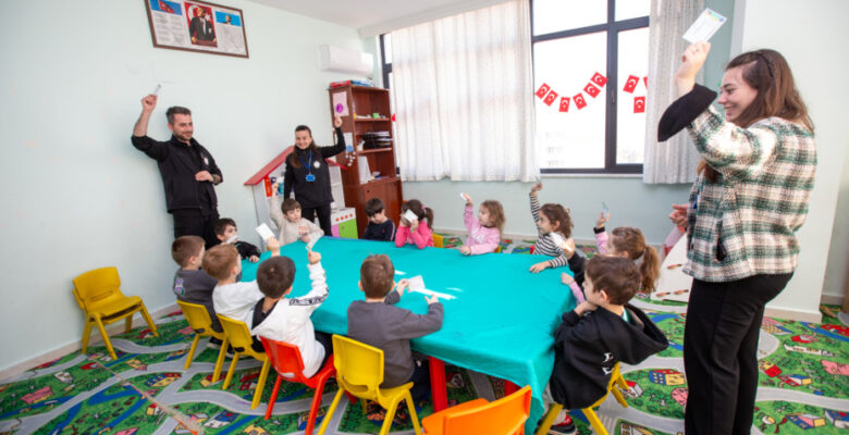 Büyükşehir’den çocuklara temel afet bilinci eğitimi