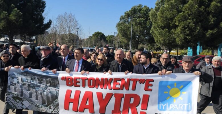 İYİ PARTİ’DEN CARREFOUR ALANI HAKKINDA BASIN AÇIKLAMASI
