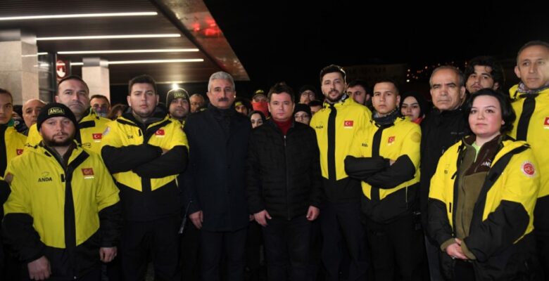 Nihat Yeşiltaş: “Depremi yaşayan 11 ilde temel ihtiyaçlar karşılanamadı”