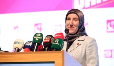 Saadet Partili Kadınlar; “Bursa’nın Sorunlarını Makamlara Oturarak Çözemezsiniz!”