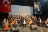 YAKAMOZ TÜRK MÜZİĞİ KOROSUNDAN ANLAMLI KONSER