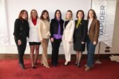 İŞ DÜNYASININ KADIN ÖNCÜLERİ YAPIDER KAHVALTISINDA BULUŞTU