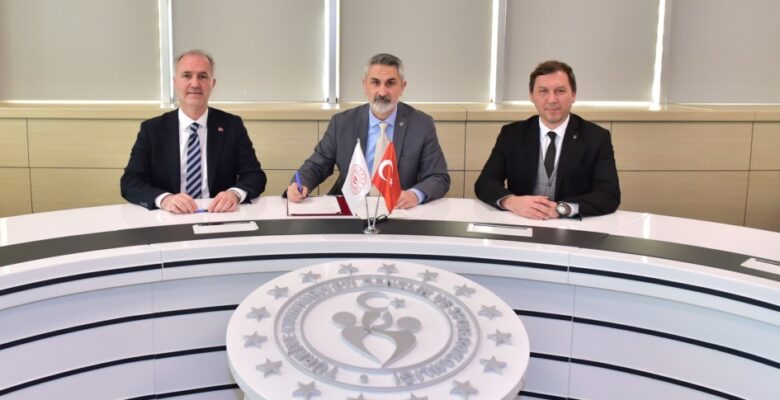 İNEGÖL’ÜN YENİ HAVUZU İÇİN İMZALAR ATILDI
