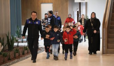 ANAOKULU ÖĞRENCİLERİNDEN İNEGÖL BELEDİYESİ’NE ZİYARET