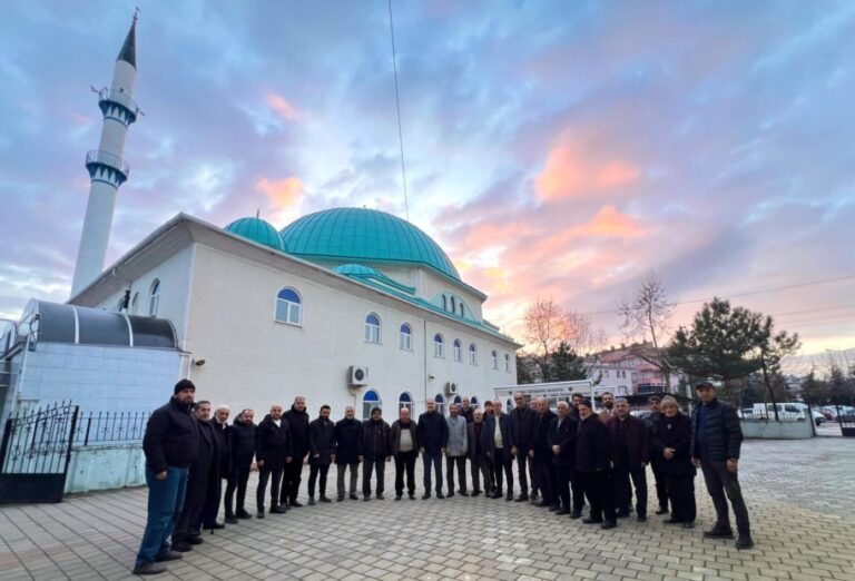 BEREKET SOFRASI ERENLER CAMİSİNDE KURULDU