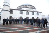 BEREKET SOFRASI EMİR SULTAN CAMİİNDE KURULDU