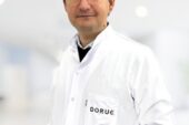 SKOLYOZ, BULUĞ ÇAĞINDA İLERLEYEBİLİR…