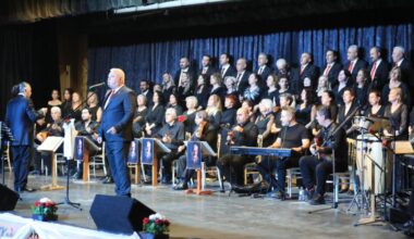 Gemlik’te Mahzuni Şerif Türkülerle Anıldı