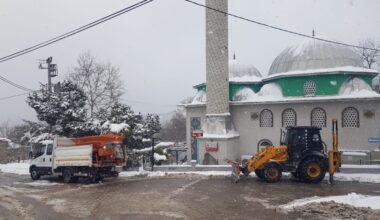 Nilüfer’de karla mücadele çalışmaları aralıksız sürüyor