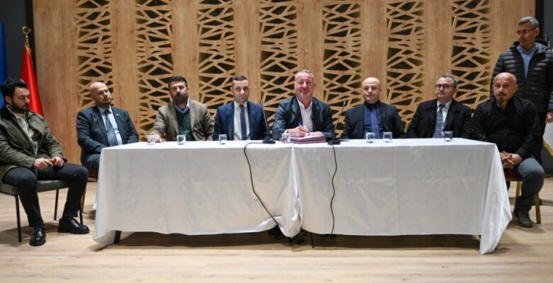 Karacabey Belediyesi’nde Toplu Sözleşme imzaları atıldı