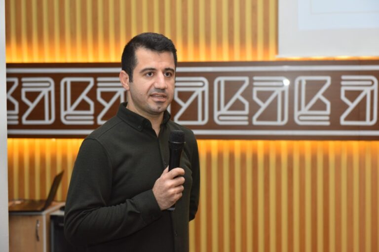 YILDIRIM’DA MOBİL FOTOĞRAFÇILIK EĞİTİMİ BAŞLADI