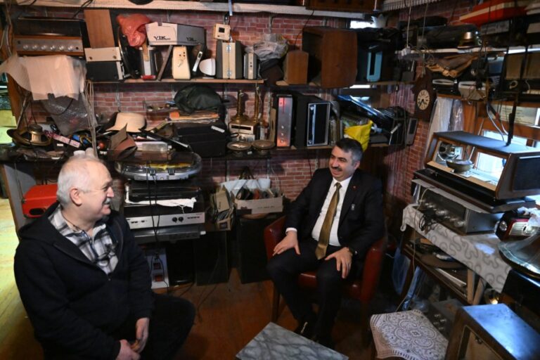 BAŞKAN YILMAZ’DAN ‘NOSTALJİ DOKTORU’NA ZİYARET