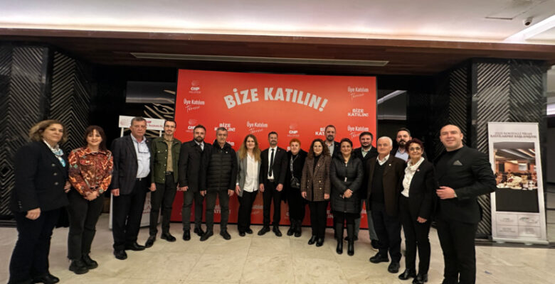 CHP Nilüfer’de Üye Katılım Töreni: 450 Yeni Üye Parti Saflarında